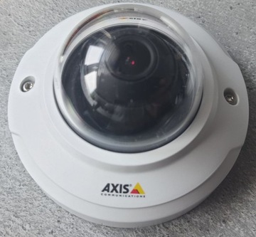 Cyfrowa kamera IP AXIS okazja + 2 GRATISY M3044 