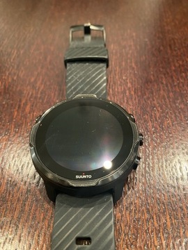 Jak nowy zegarek SUUNTO 7 