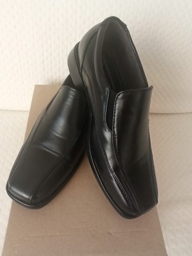 Buty eleganckie Półbuty chłopięce wsuwane rm. 34