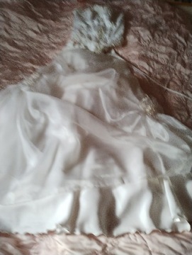 Suknia ślubna, bardzo ładna, biala
