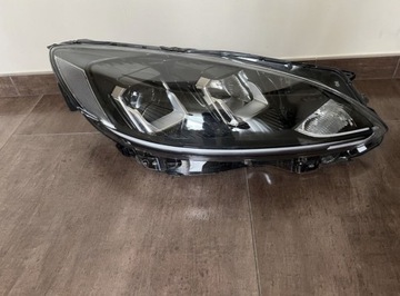 Lampa przednia prawa Ford Kuga MK3