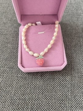 Naszyjnik handmade z pereł i różową malinką
