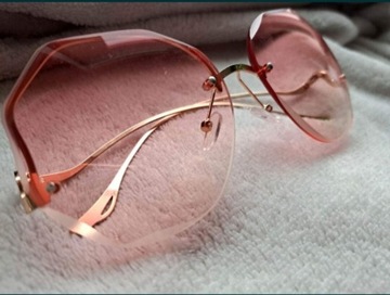 Okulary przeciwsłoneczne UV400 zakrzywione i różowe