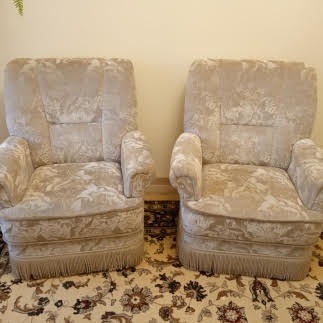 2 Fotele (komplet).