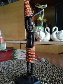Figurka drewniana ,kobieta z Afryki.