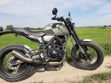 Zipp scrambler 125 