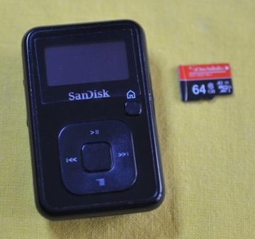 SANDISK SANSA CLIP+ 4GB MP3 RADIO + 64GB MICRO SD