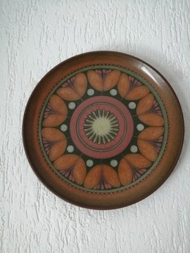Ceramiczny talerz na ścianę KMK Manuell 34 cm