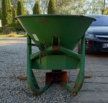 Rozsiewacz nawozu,,AGROMET" 500l