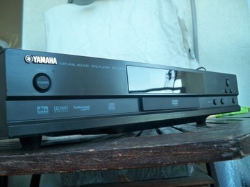 odtwarzacz CD DVD Yamaha DVD-S520