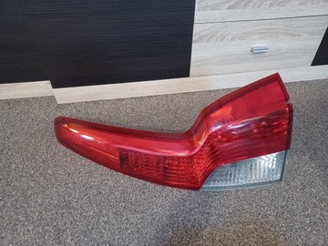 Lampa tylna prawa Volvo V50 polift