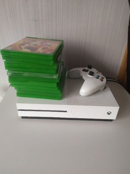 Xbox one S + pad + 11 gier