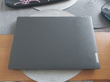 Laptop Lenovo ideapad 8GB RAM