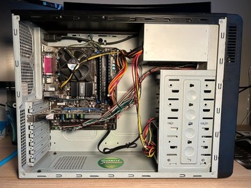 PC intel Core E8400 3,0GHZ, 4GB DDR3, HDD 500 GB