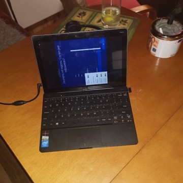 Zestaw do pracy zdalnej  Laptop Lenovo Miix 300