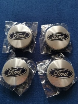 Sprzedam osłona środka koła z logo ford 