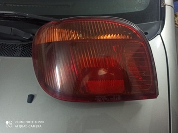 Lampa lewy tył toyota yaris I