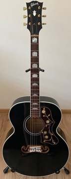 Czarny Gibson SJ-200 EB (2004 USA)