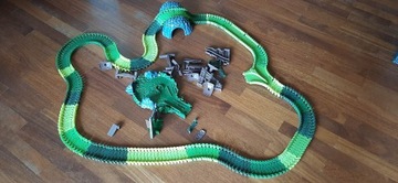 Tor wyścigowy Dinosaur Track Set Jurassic World