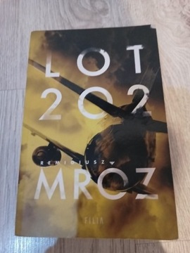 Lot 202 - Remigiusz Mróz 