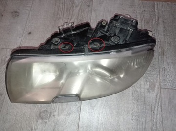 LAMPY L+P PRZEDNIE XENON SKODA SUPERB 02-08