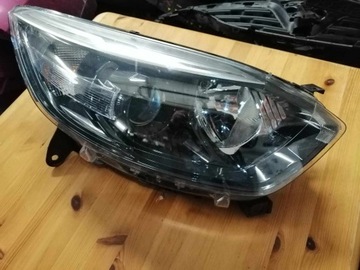 LAMPA PRAWA RENAULT CAPTUR 260105066R