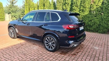 BMW G05 30D 2020