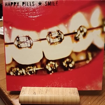 Happy Pills - Smile /Antena Krzyku