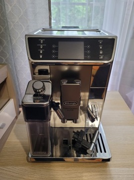 Ekspres Ciśnieniowy Delonghi Ecam 650.55MS