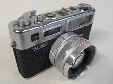 YASHICA  Electro 35   