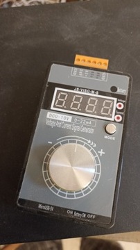 Zadajnik sygnałów analogowych 0-10V 0..22mA