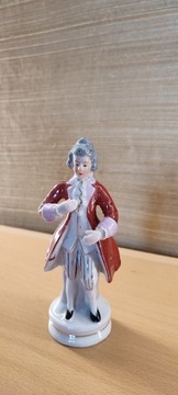 Porcelanowa figurka kawalera sygnowana import