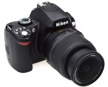 Lustrzanka Nikon D40x korpus + obiektyw