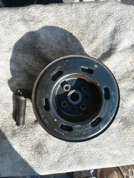 Koło pasowe 1.8t AGU 06a105243e