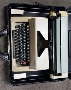 Maszyna do pisania optima sm 35
