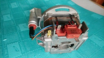 Silnik pompy myjącej zmywarki Bosch Siemens 