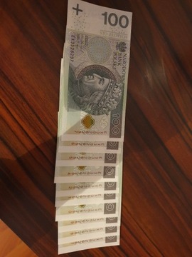 Zestaw 100 zł 11 banknotow, kolejne numery. 