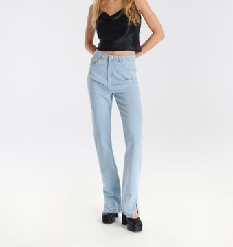 Reserved Jeansy straight leg 9606L-05J r. 42