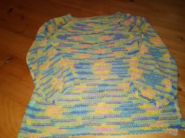 Sweterek dziewczęcy kolorowy