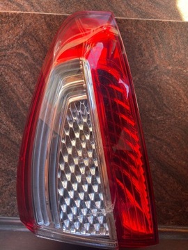 Lampa tylna prawa Ford Mondeo MK4 Hatchback USZK.