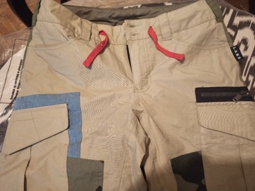 spodnie Burton z serii L.A.M.B.