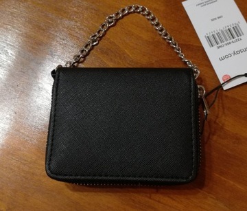 Czarny damski portfel ze srebrnym paskiem na ramię