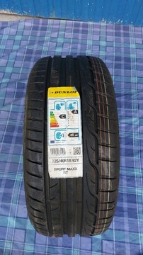 Opona Dunlop 225/40R18 nowa