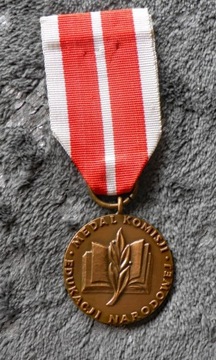 Medal Komisji Edukacji Narodowej z legitymacją