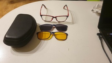 Okulary korekcyjne z nakładkami i etui 