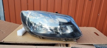 Lampa Hella VW Caddy 10-15 przód 1EL 010 551-12