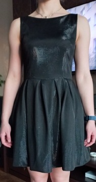 Sukienka czarna brokat błyszcząca rozkloszowana