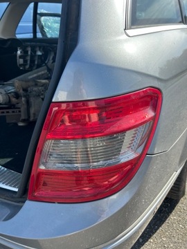 Mercedes W204 kombi lampa tył prawa