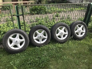 Felgi i opony 4 szt Hyundai koła opony 14" 4x114,3