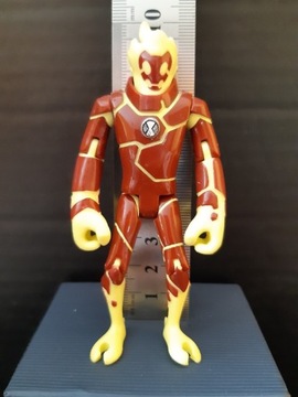 Figurka Bandai Ben 10 Heatblast